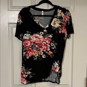Magic Fit Women’s Floral Black Women's Top Large